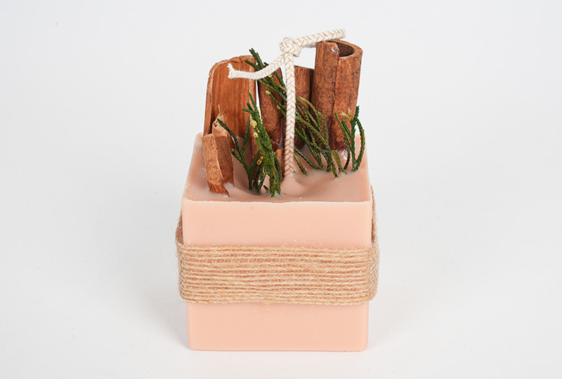 Rustic Cinnamon Botanical Flower Series Handmade Candle