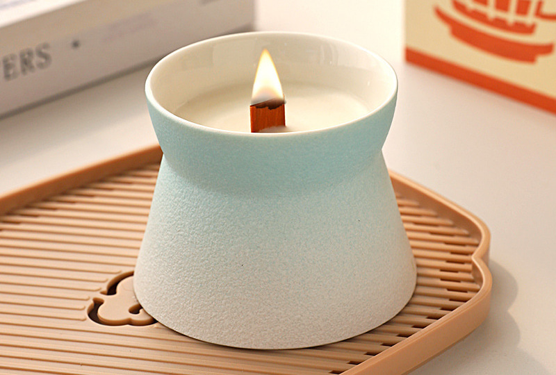 Matte Textured Wooden-Wick Ceramic Jar Candle
