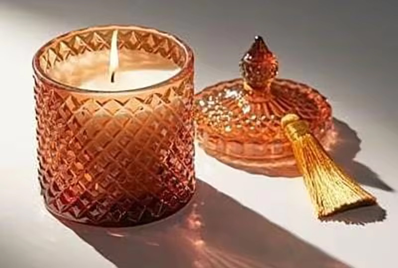 Diamond-Embossed Tassel-Lid Glass Jar Candle