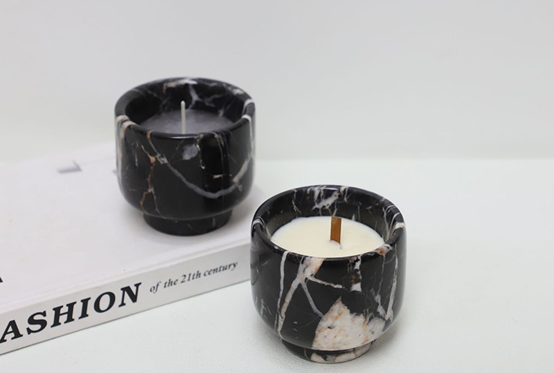 Elegant Black Marble Jar Candle