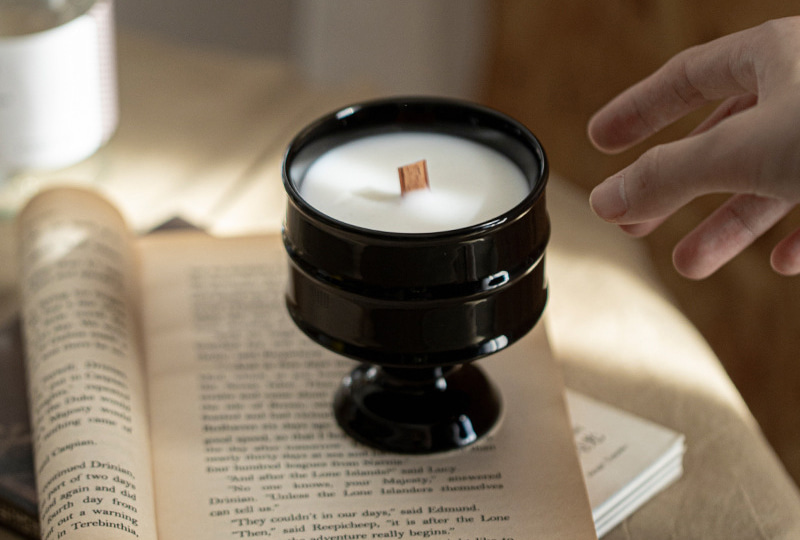 Glossy Ceramic Pedestal Candle Holder with Wooden Wick Candle