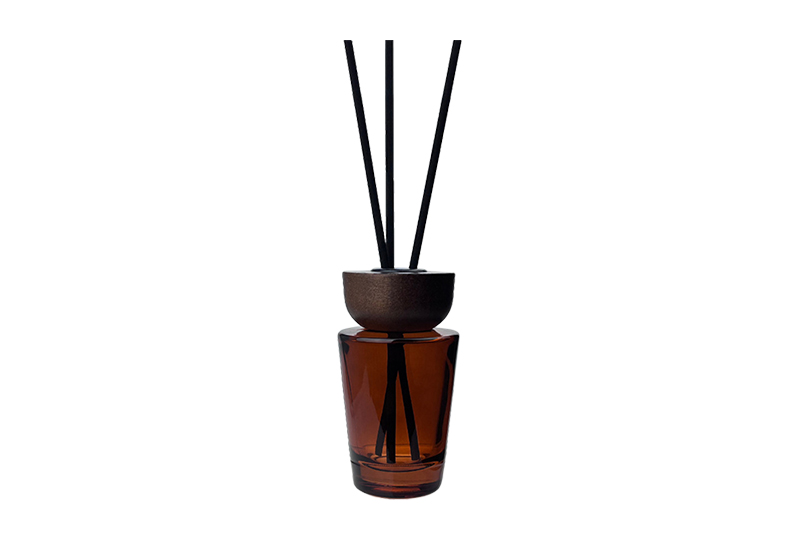 Conical Soda-Lime Glass Diffuser Bottle with Wooden Cap