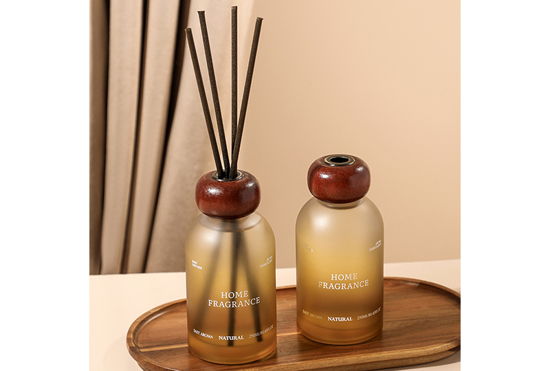 Amber Glass Wooden-Cap Natural Aroma Reed Diffuser