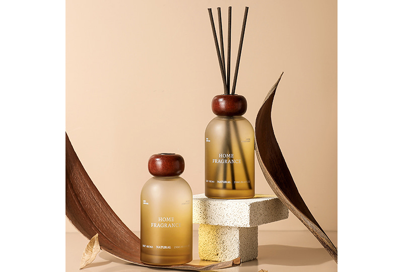 Amber Glass Wooden-Cap Natural Aroma Reed Diffuser