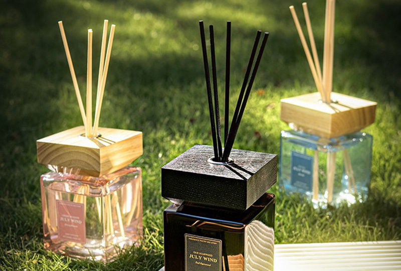Sunlit Garden Wooden-Cap Reed Diffuser